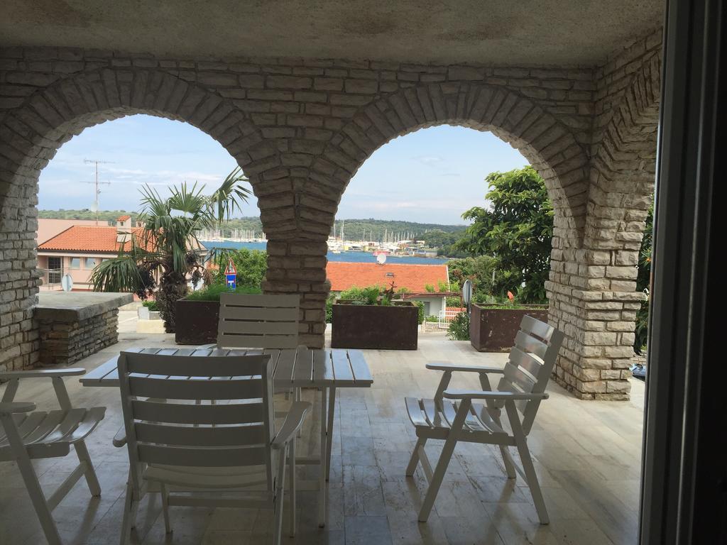 By The Sea Apartment *