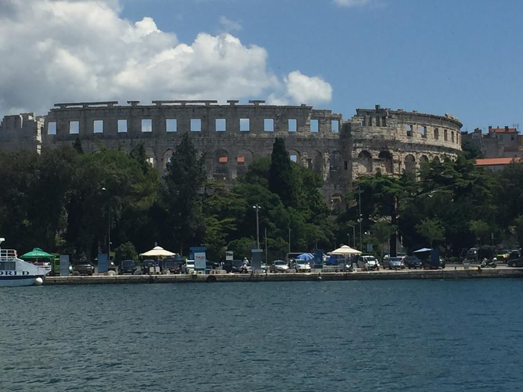 By The Sea Apartma Pula