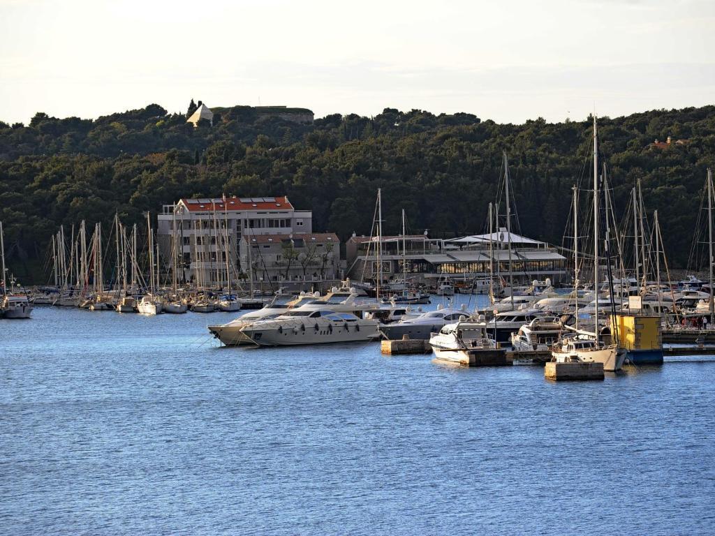 By The Sea Pula