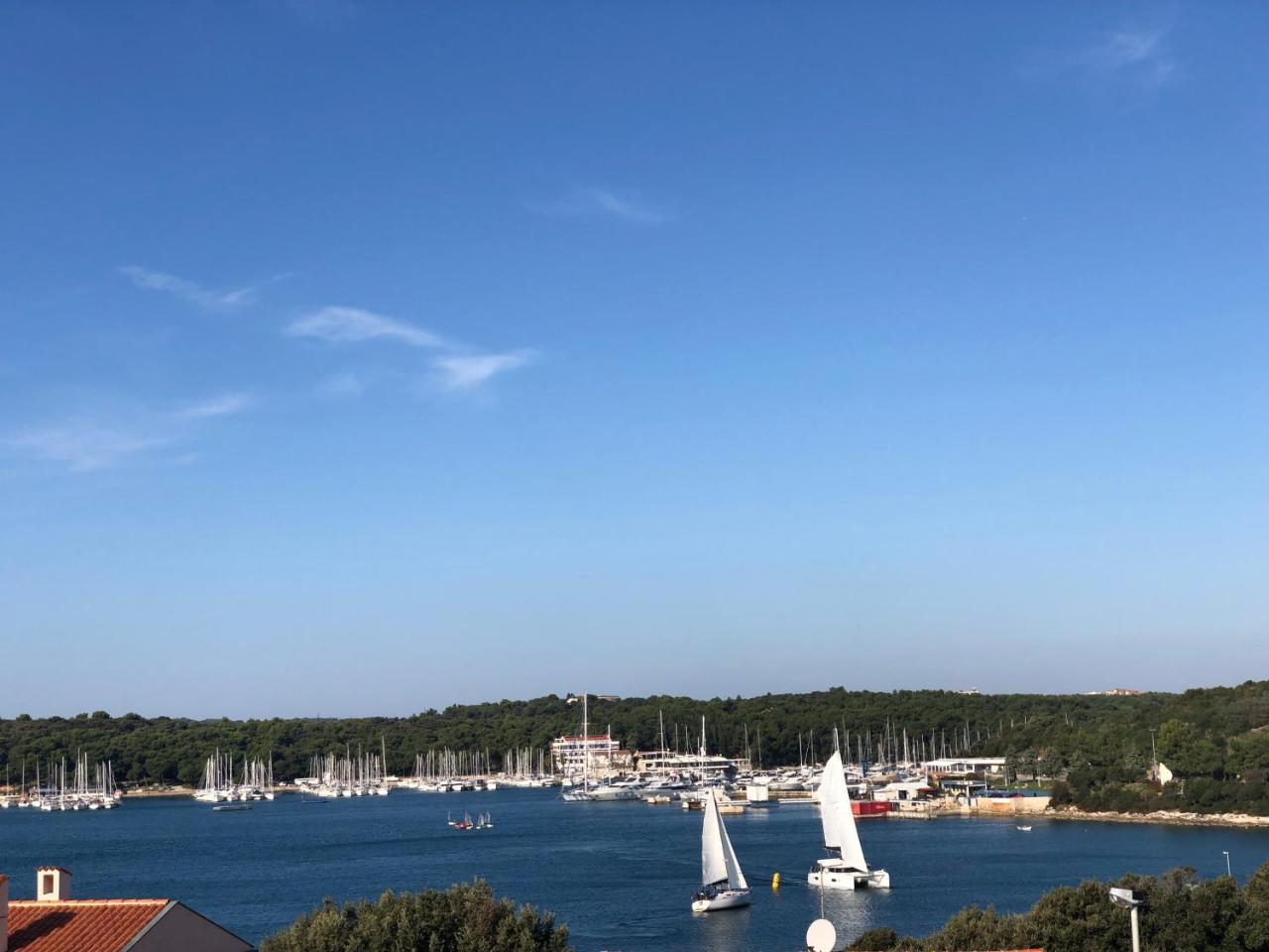 By The Sea * Pula